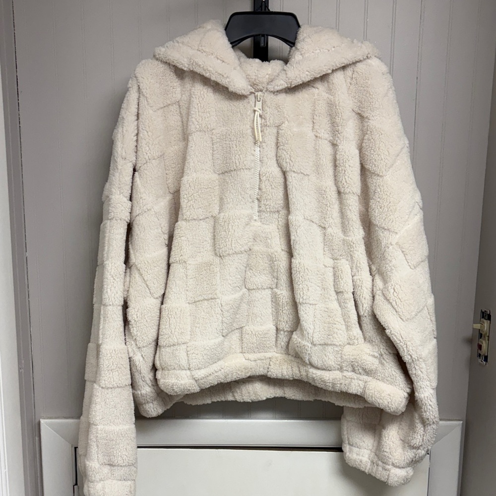 NWT American Eagle half Zip